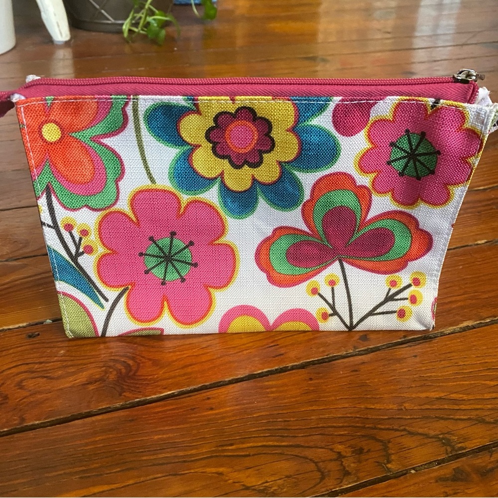 🧩 3/$20 Clinique White Abstract Floral Cosmetic Bag NWOT
